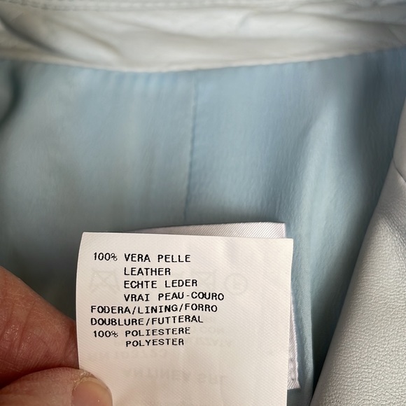 ARMANI COLLEZIONI vintage pale blue soft leather blazer, size 6, EUC
